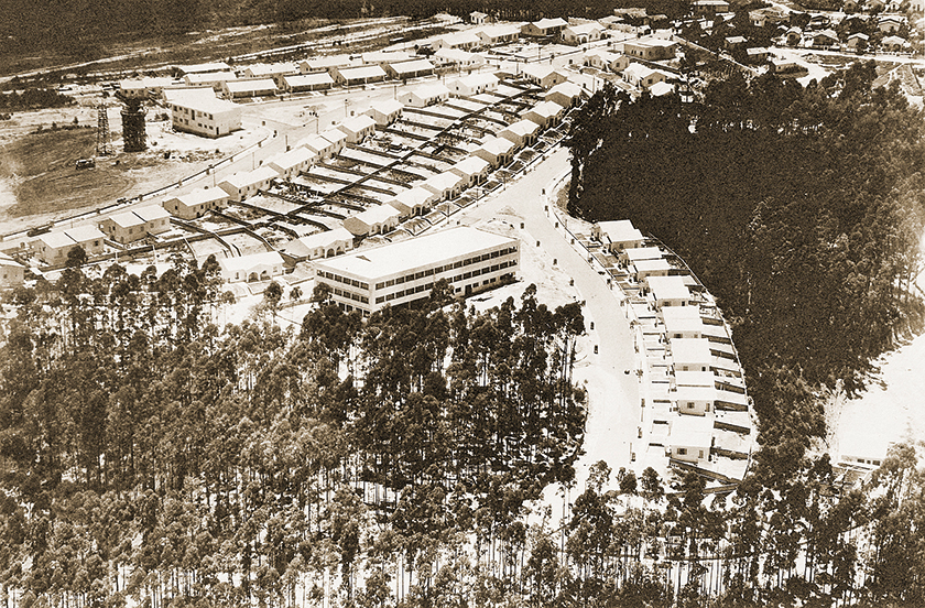 Em 1953 foi inaugurada, em Osasco, a Cidade de Deus, para abrigar a sede administrativa do Bradesco